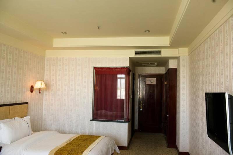 Laway Internatinal Hotel Lhasa Esterno foto